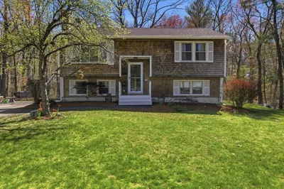 7 Barrows Ct