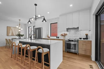 16 Bonair St #16