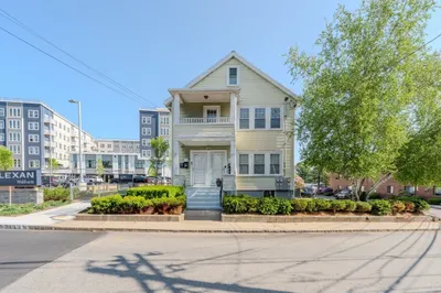69-71 Pond Street