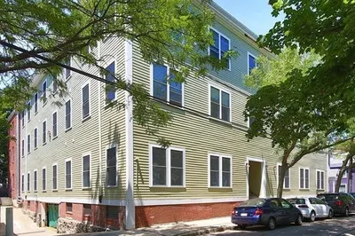 253 Norfolk St #2-2