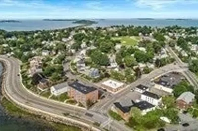 11 Dorchester St #4