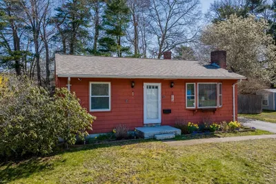 48 Briarwood Dr 1