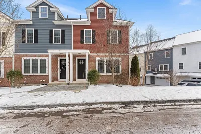 2 Mechanic St #1 1