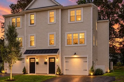 65 Castine St 1