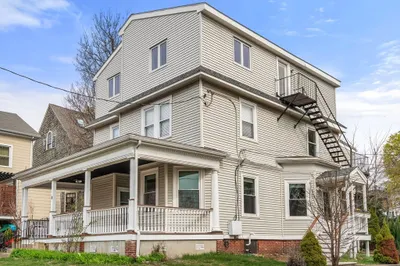 8 Fairview Terrace #1