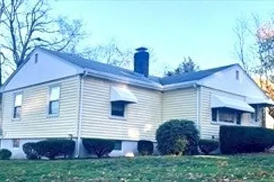 50 Sassamon Ave 1