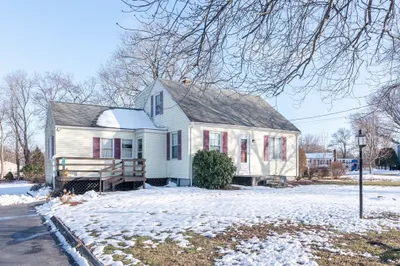 621 Allen Avenue 1
