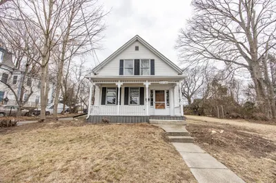 57 Pine St