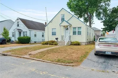 85 Manistee St 1