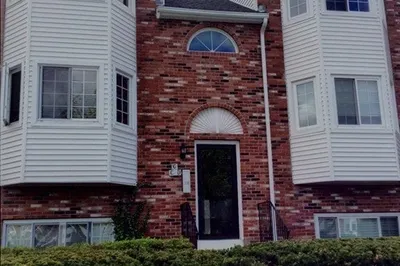 191 Tall Oaks Dr #C