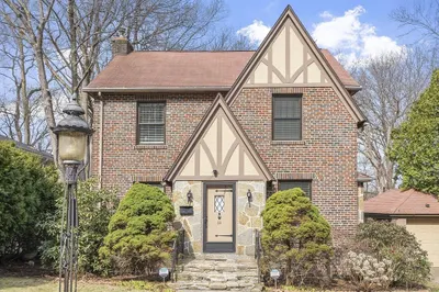 33 Beechmont St 1