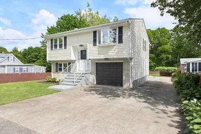 24 Roosevelt St