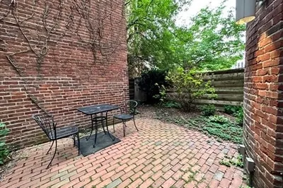 108 Gainsborough St #4W 1