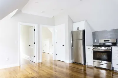 9-11 Woodside Avenue #3