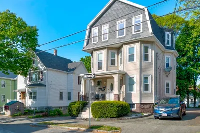 90 Safford St #2