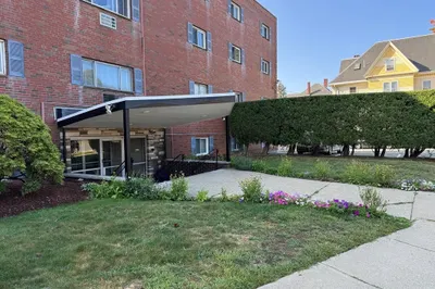 183 Mount Auburn St #15