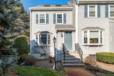 75 Village St #75 1