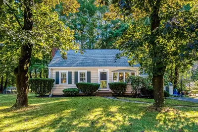 8 Morningside Dr