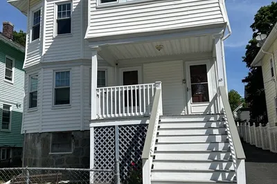 45 Selden St #2 1