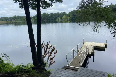 101 Lakeshore Dr 1