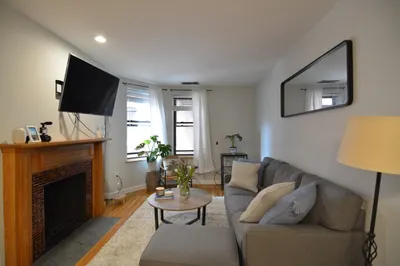 90 Gainsborough St #106E