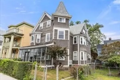 247-249 Park Street #3 1