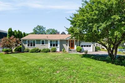 15 Fenmere Ave 1