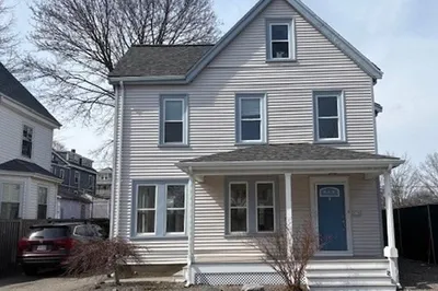 19 Cohasset St