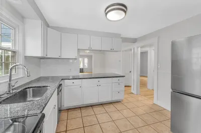 21-23 Richards Rd #21 1