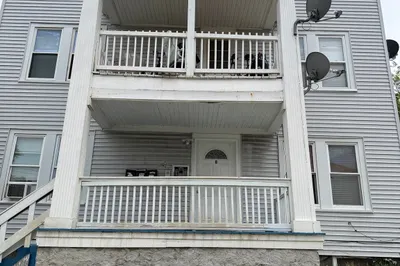 8 Ogden St 1