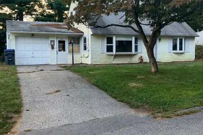 12 Hadley Rd 1
