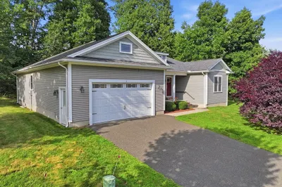 2 Dogwood Dr 1