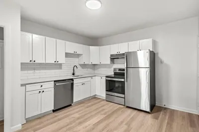 14 Pierce St #8 1