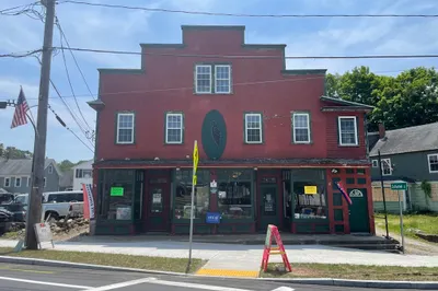 4 Church St
