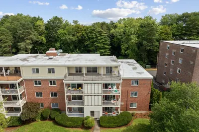 20 Hamilton Rd #401 1