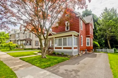 86 Sycamore St 1