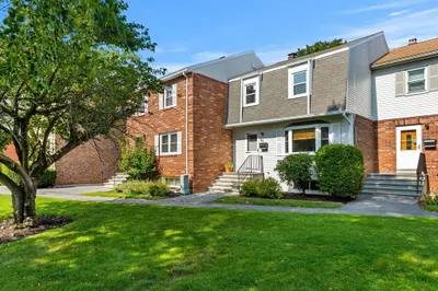 6 Loring Hills Ave #D3