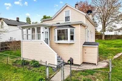 49 Denver St 1