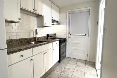 17 Burlington Street #1