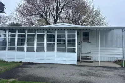 239 Ayer Rd #11 1