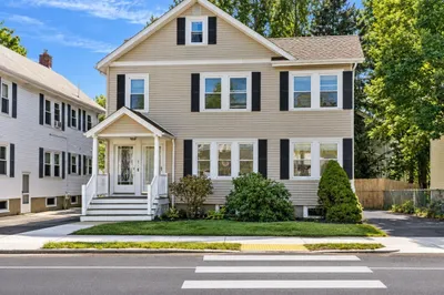 88-90 Auburn St #90 1