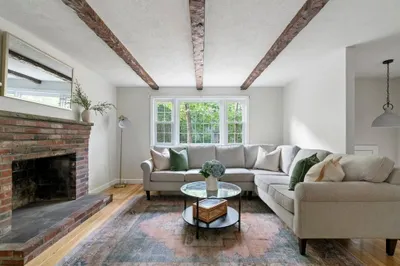 282 Grove St 1