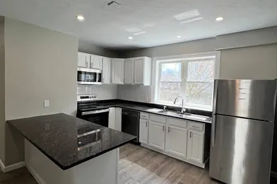 17 Reynolds Street #1