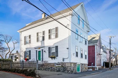 108 Front Street 1