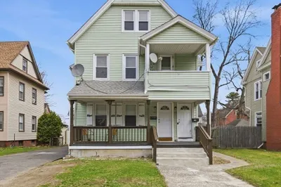 21-23 Continental St 1