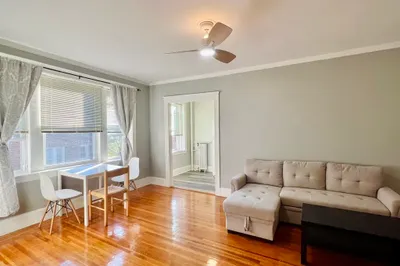 1607 Commonwealth Ave #32