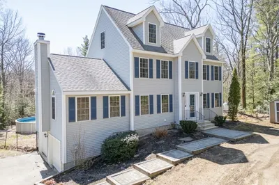 142 Jewett St 1
