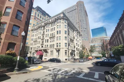 8 Garrison St #706 1
