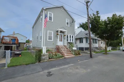 56 Curtis Rd 1