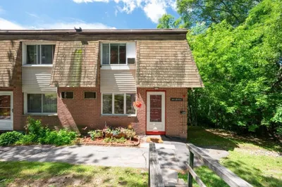 650 Robbins Ave #39